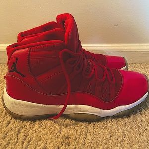 Jordan 11s
